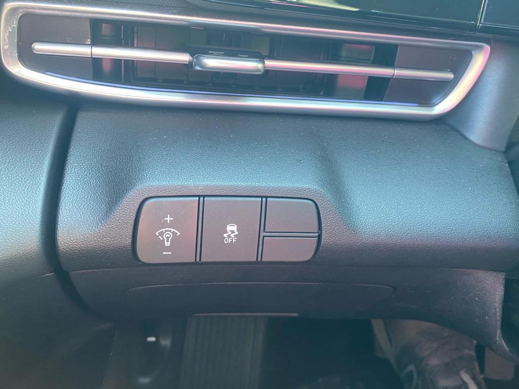 used 2025 Hyundai Elantra car, priced at $22,900