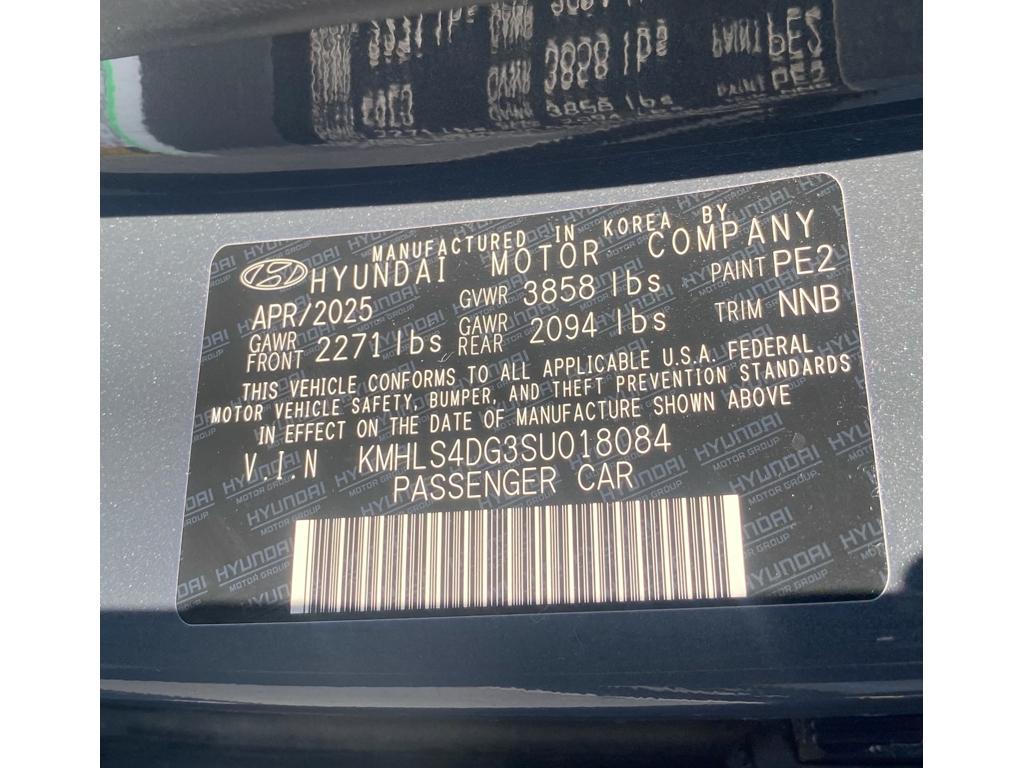 used 2025 Hyundai Elantra car, priced at $22,900