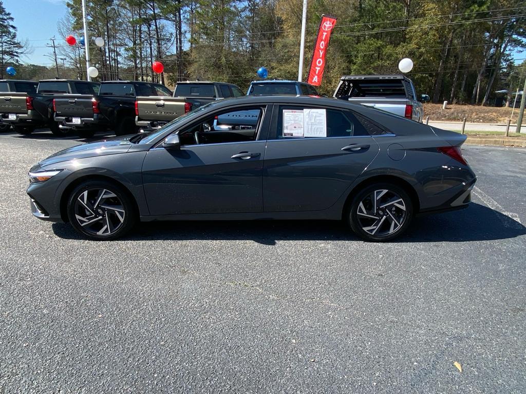 used 2025 Hyundai Elantra car, priced at $22,900