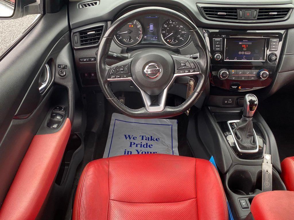 used 2019 Nissan Rogue car, priced at $17,636