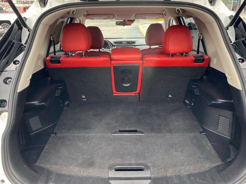 used 2019 Nissan Rogue car, priced at $17,636