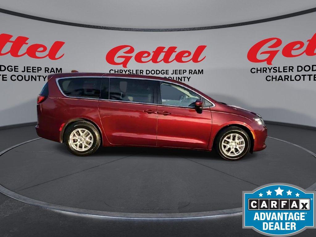 used 2017 Chrysler Pacifica car, priced at $13,792