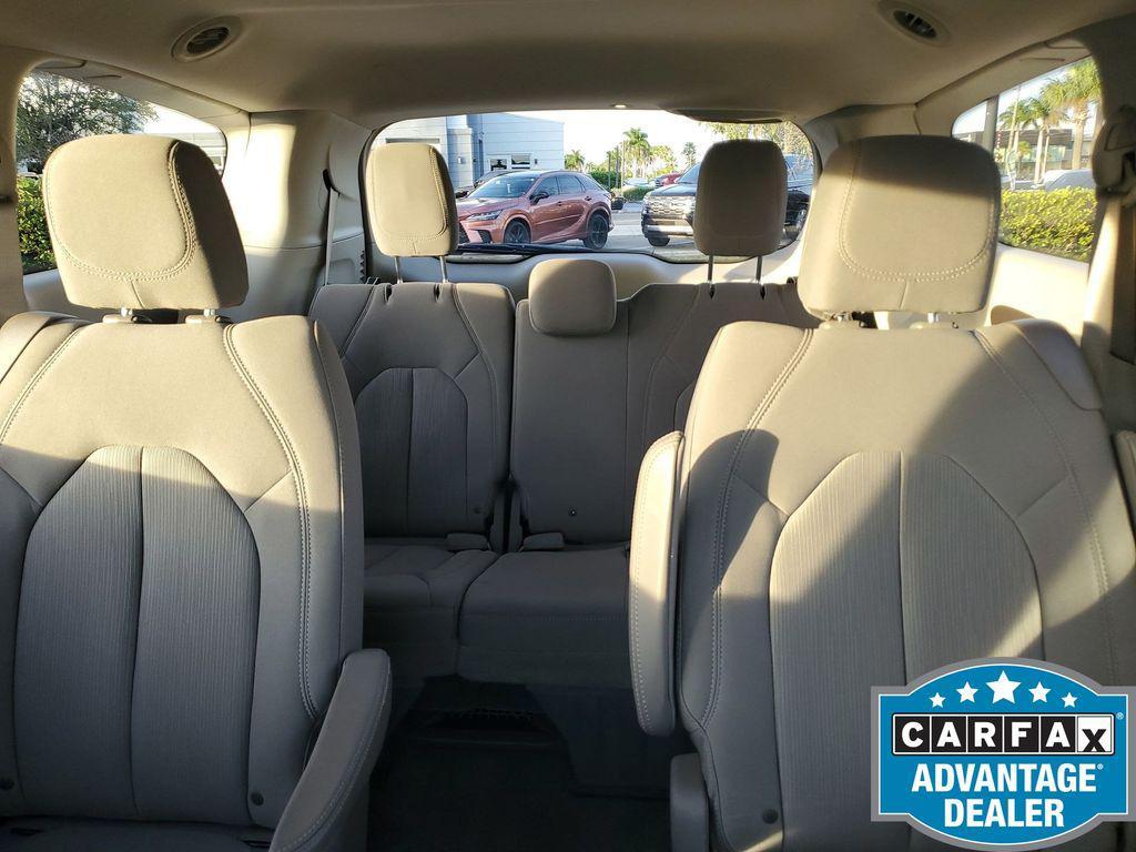 used 2017 Chrysler Pacifica car, priced at $13,792