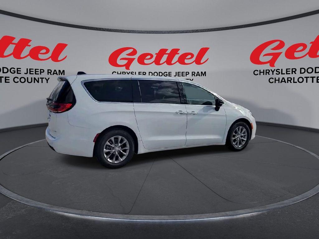 new 2026 Chrysler Pacifica car, priced at $45,283