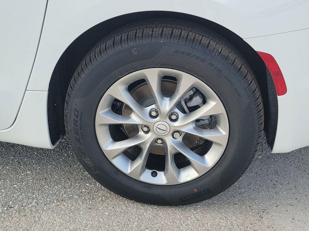 new 2026 Chrysler Pacifica car, priced at $45,283