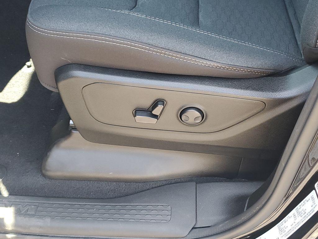 used 2025 Ram 1500 car, priced at $40,538
