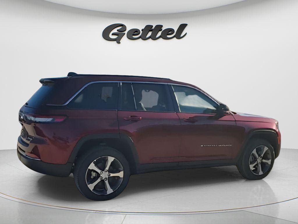 new 2026 Jeep Grand Cherokee car, priced at $41,555