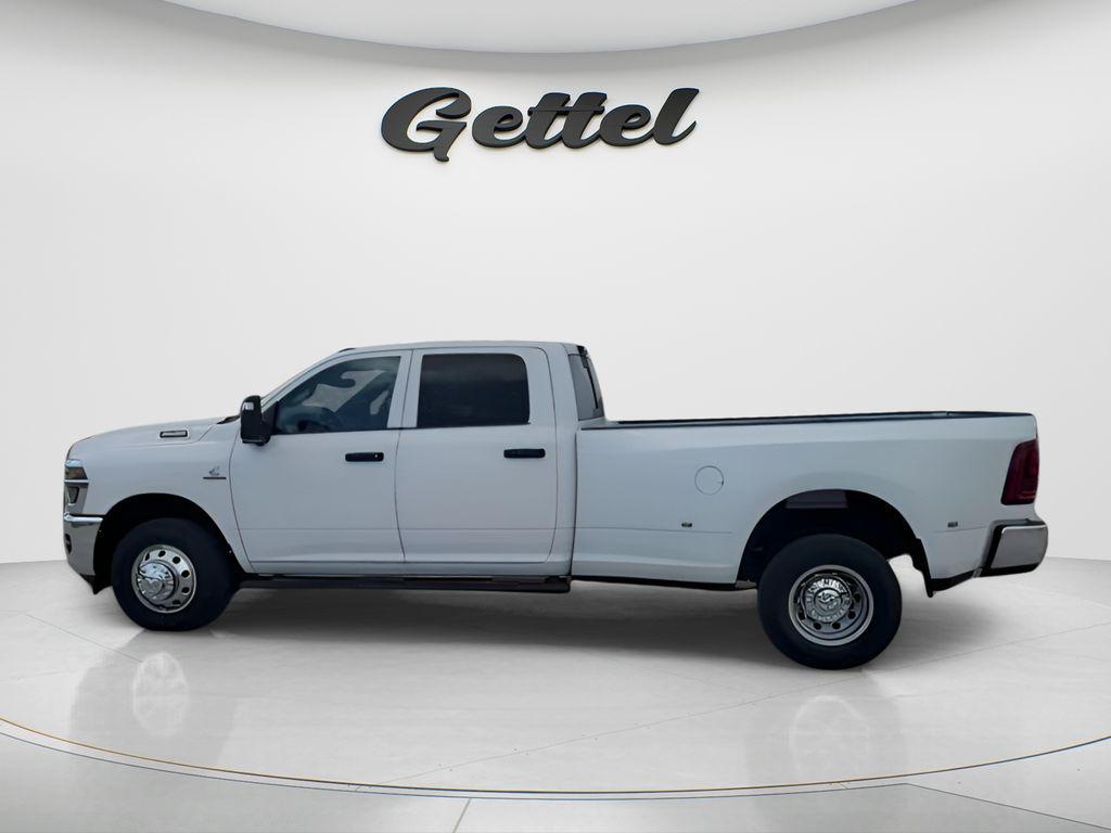 new 2025 Ram 3500 car, priced at $63,918
