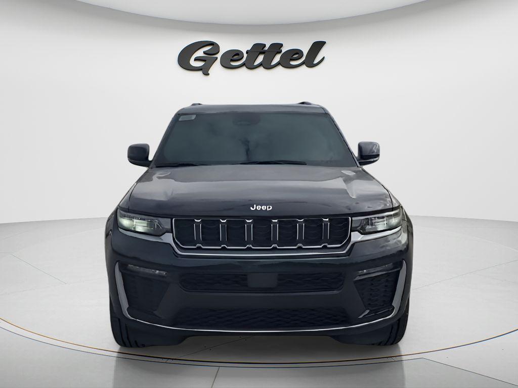 new 2026 Jeep Grand Cherokee car, priced at $40,285