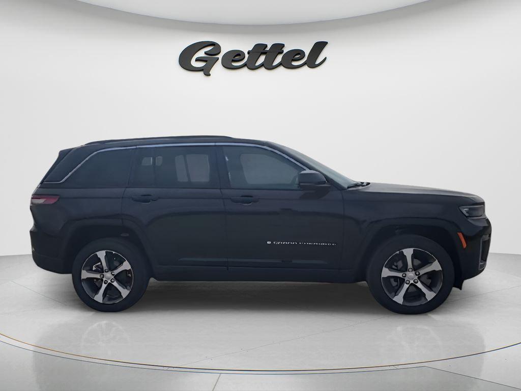 new 2026 Jeep Grand Cherokee car, priced at $40,475