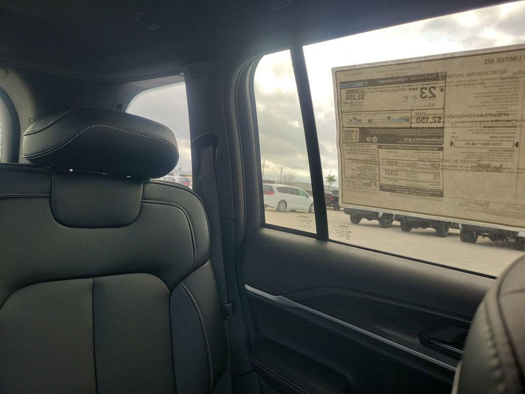 new 2026 Jeep Grand Cherokee car, priced at $46,210