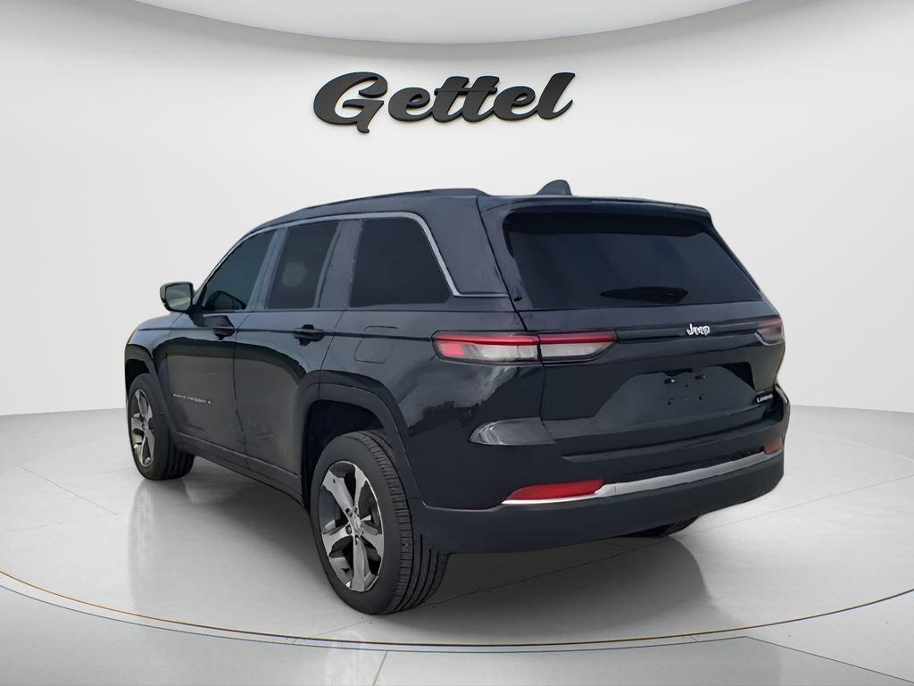 new 2026 Jeep Grand Cherokee car, priced at $40,475