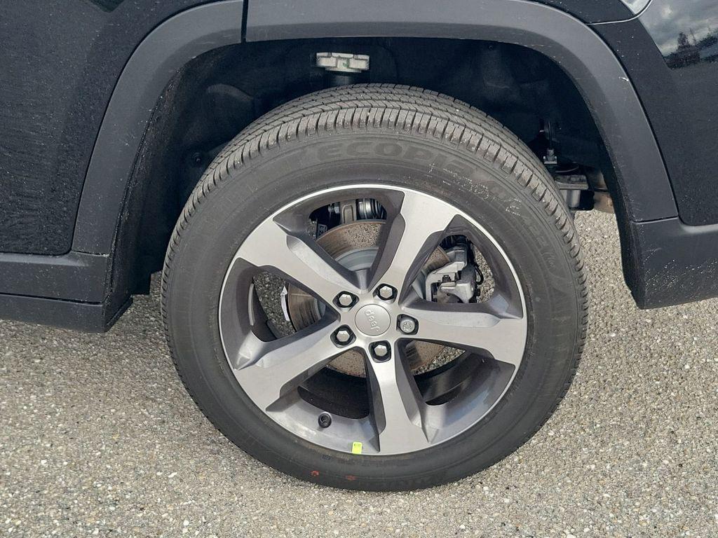 new 2026 Jeep Grand Cherokee car, priced at $46,210