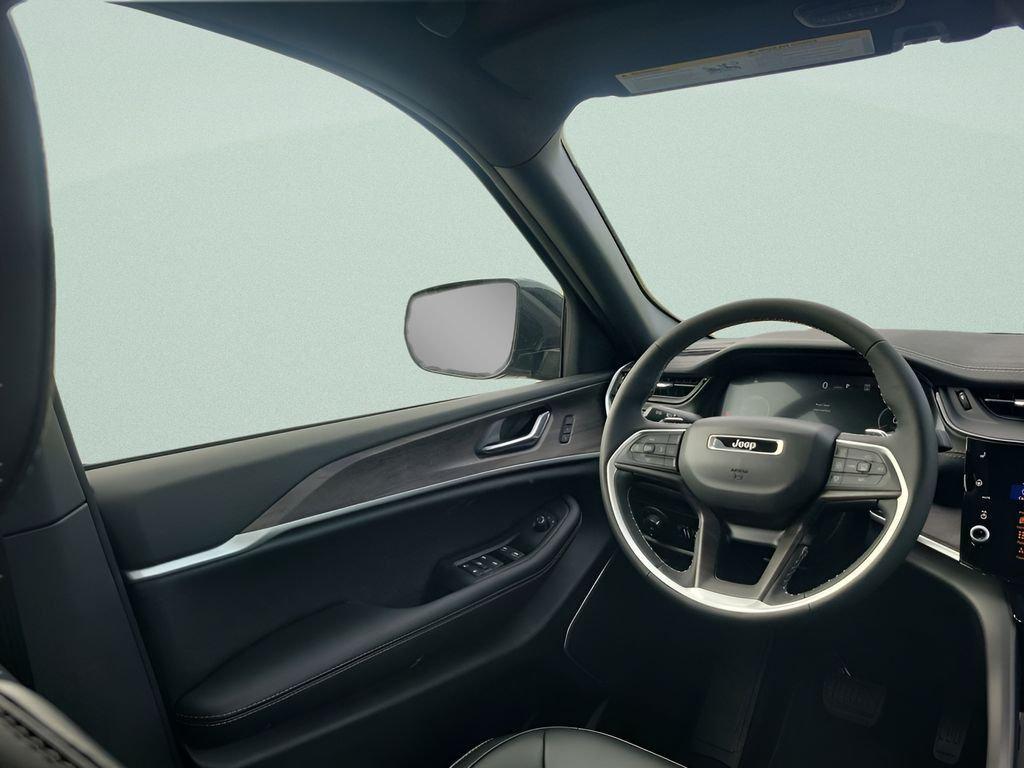 new 2026 Jeep Grand Cherokee car, priced at $40,475