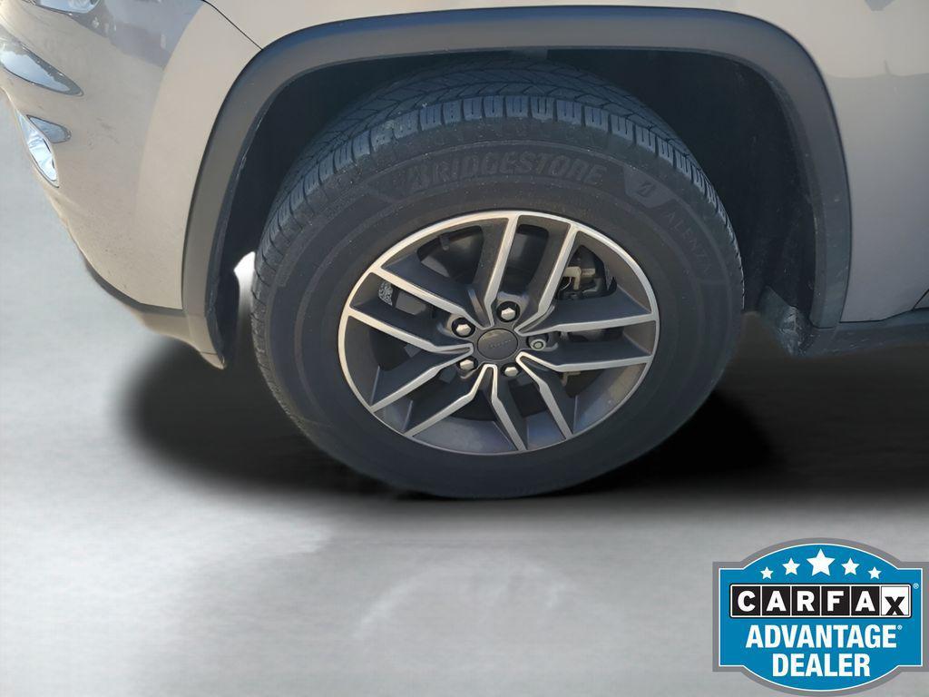 used 2020 Jeep Grand Cherokee car, priced at $17,334