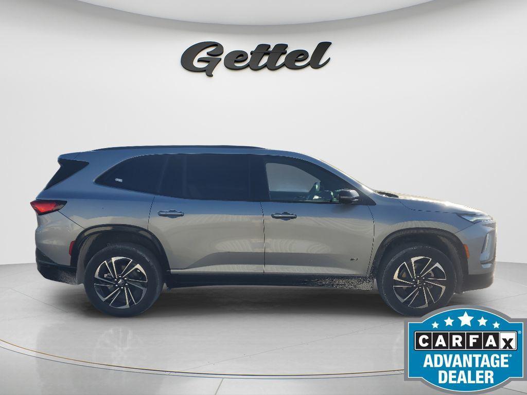 used 2025 Buick Enclave car, priced at $36,294