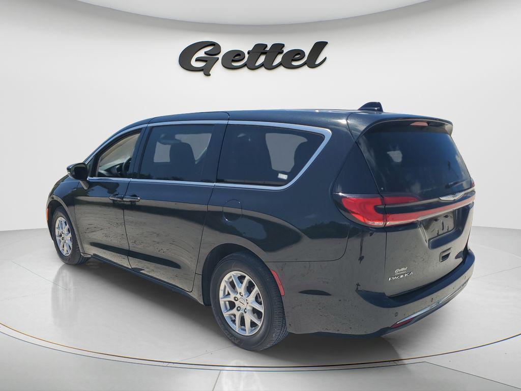 used 2023 Chrysler Pacifica car, priced at $24,108