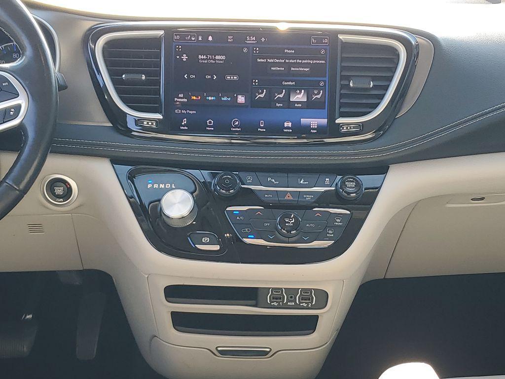 used 2021 Chrysler Pacifica car, priced at $21,865