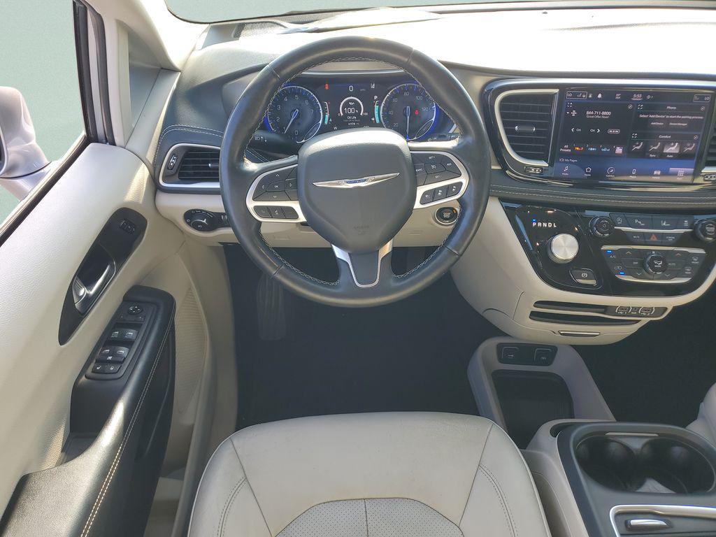 used 2021 Chrysler Pacifica car, priced at $21,865