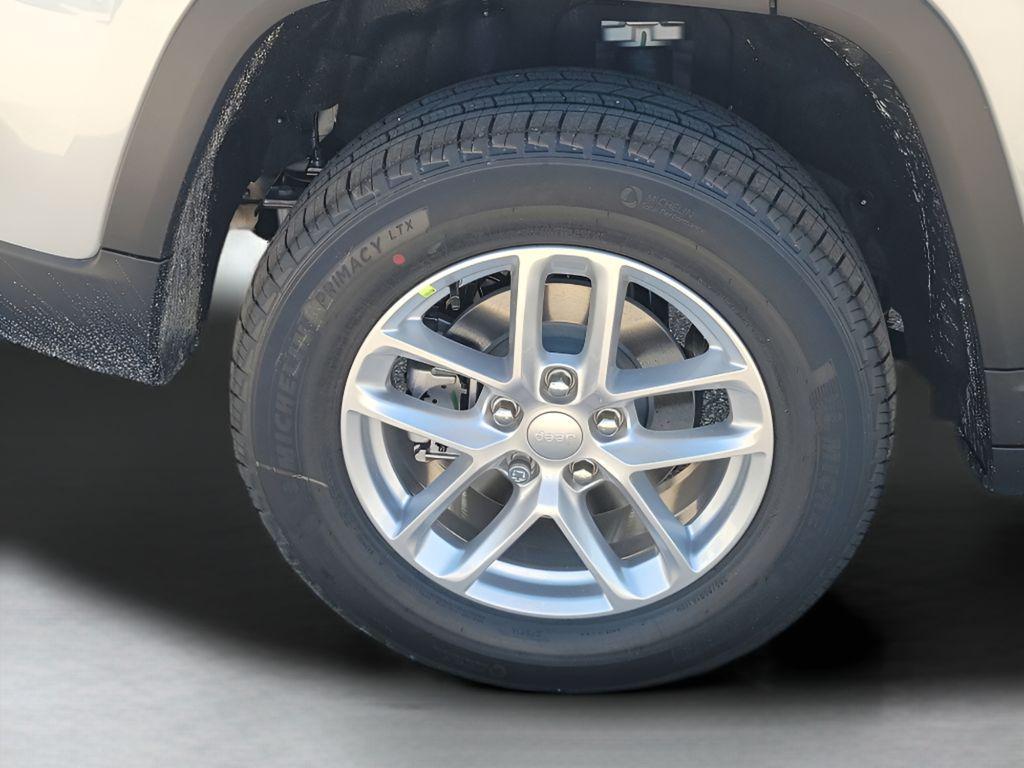 new 2025 Jeep Grand Cherokee car, priced at $36,019