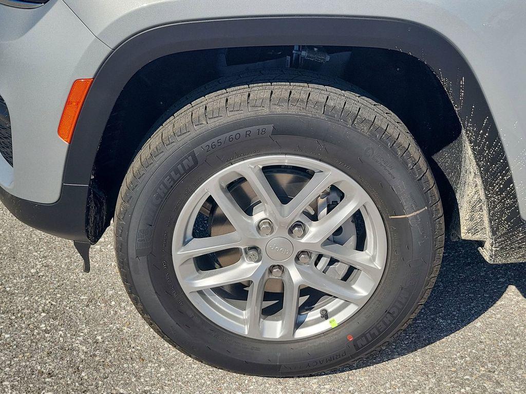 new 2025 Jeep Grand Cherokee car, priced at $34,116