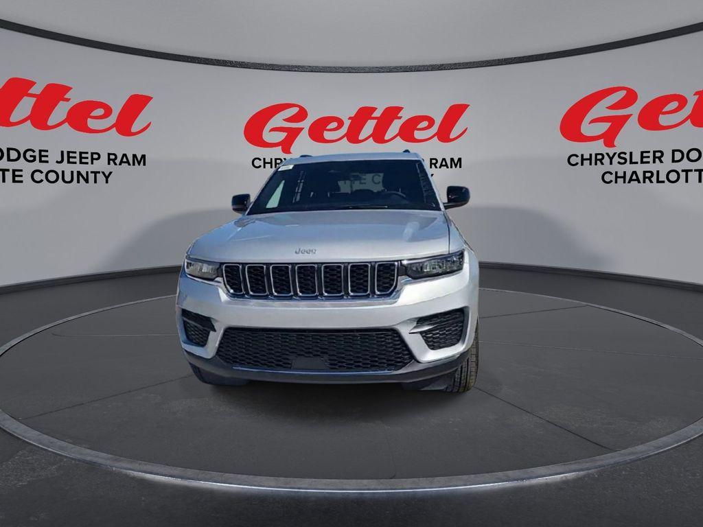 new 2025 Jeep Grand Cherokee car, priced at $34,116