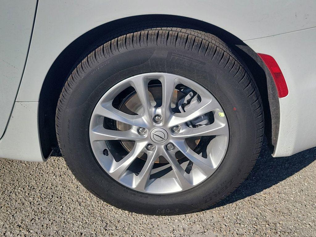 new 2026 Chrysler Pacifica car, priced at $40,649