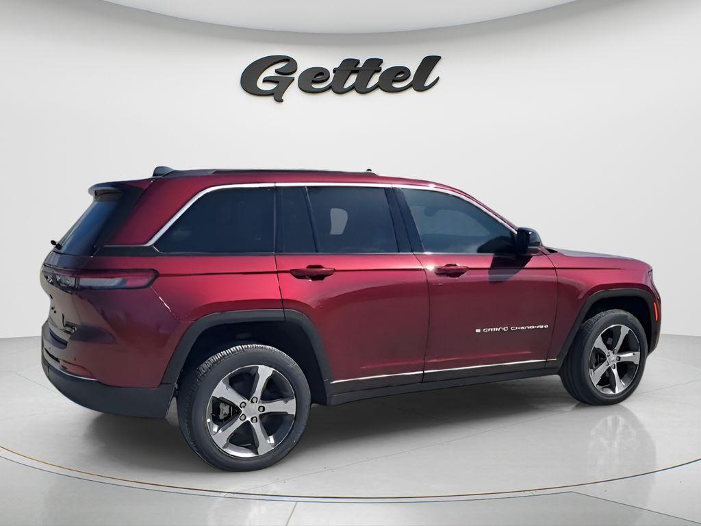 new 2026 Jeep Grand Cherokee car, priced at $39,815