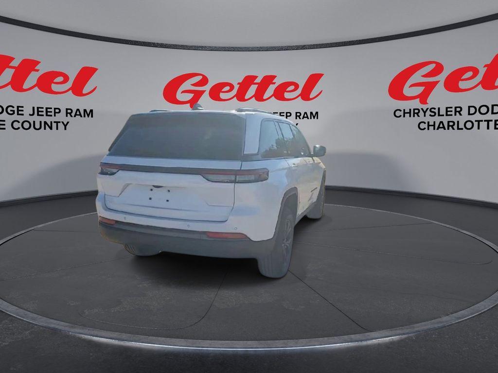 new 2026 Jeep Grand Cherokee car, priced at $45,655