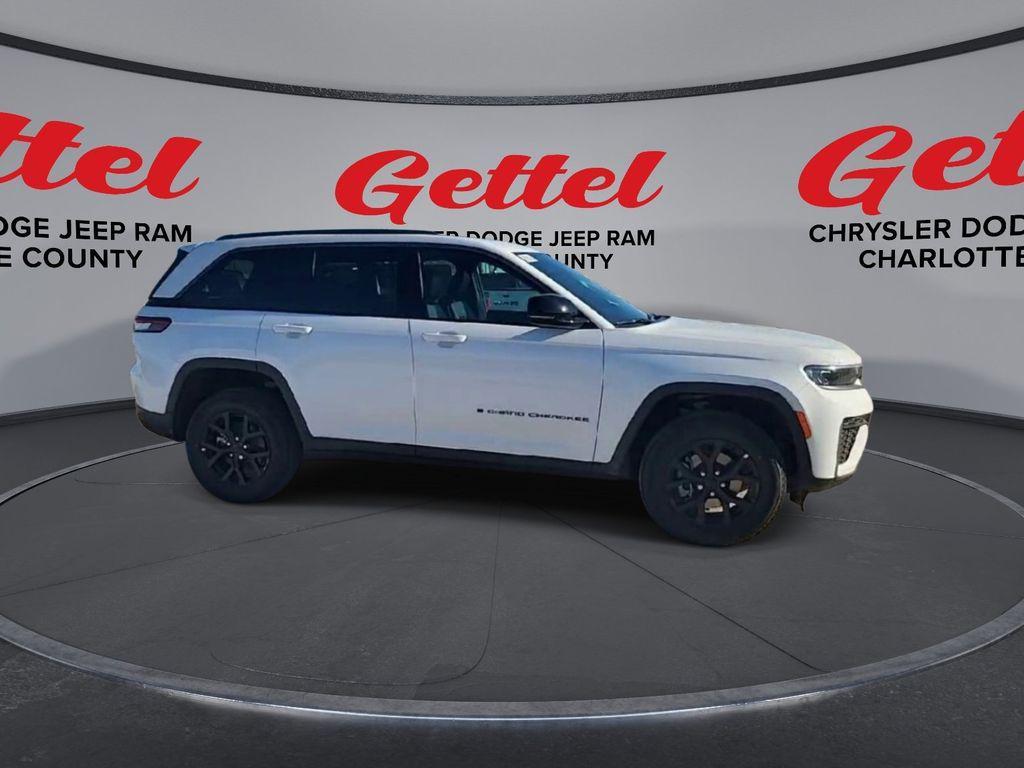 new 2026 Jeep Grand Cherokee car, priced at $45,655
