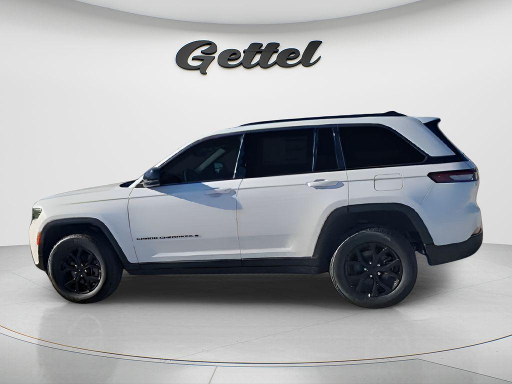new 2026 Jeep Grand Cherokee car, priced at $45,655
