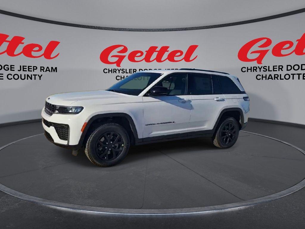new 2026 Jeep Grand Cherokee car, priced at $45,655