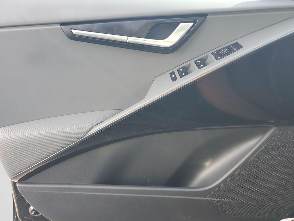 used 2025 Kia Niro car, priced at $26,916