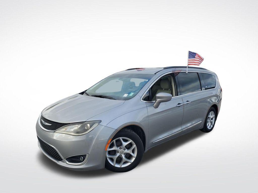 used 2017 Chrysler Pacifica car, priced at $12,475