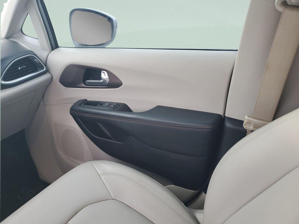 used 2017 Chrysler Pacifica car, priced at $12,475