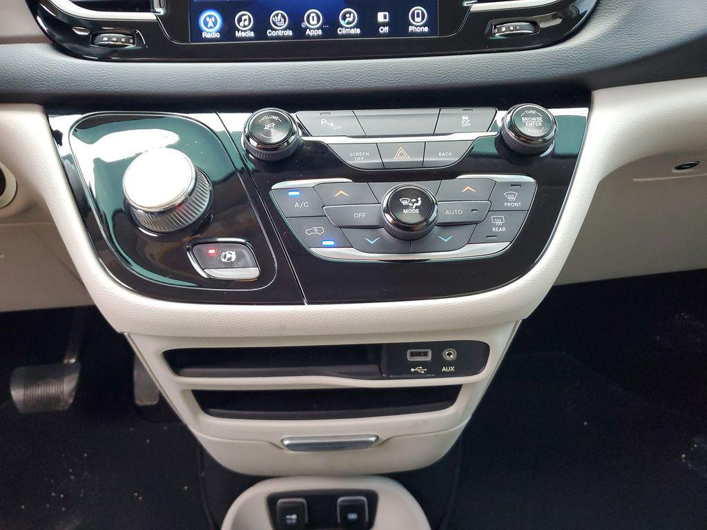 used 2017 Chrysler Pacifica car, priced at $12,475