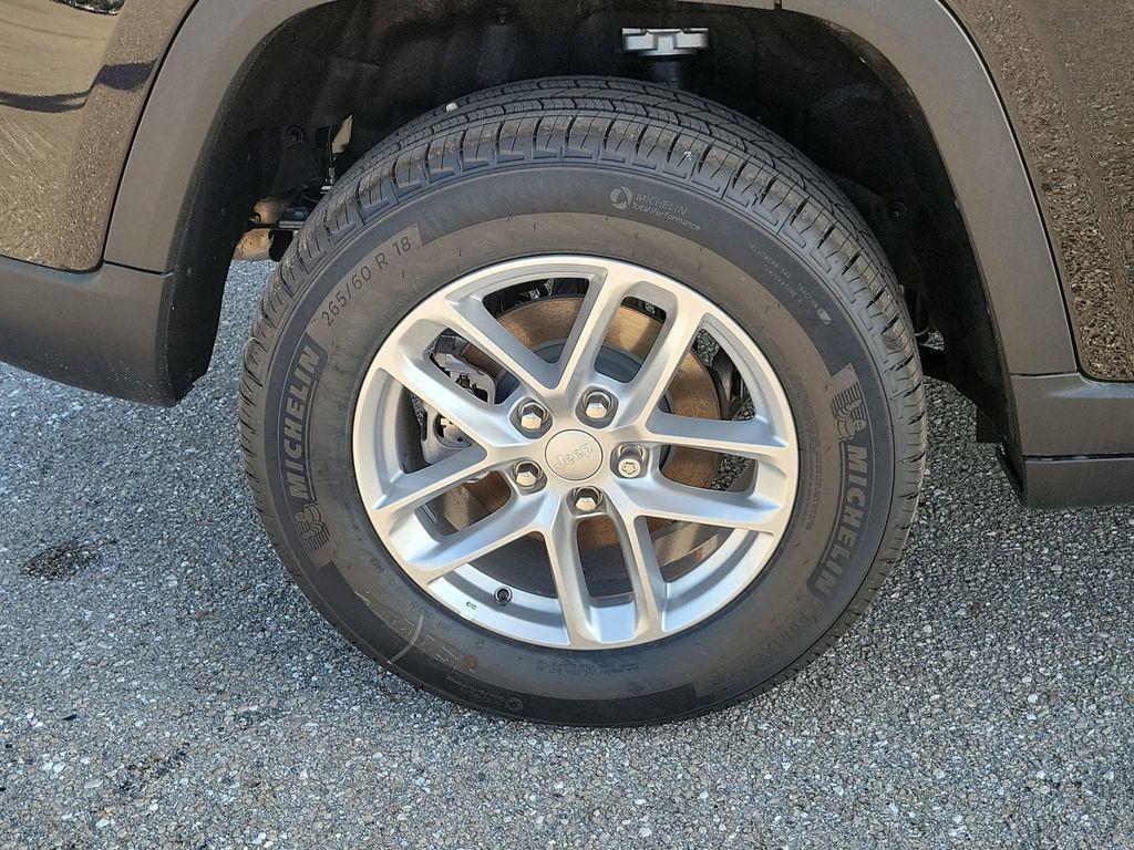 new 2025 Jeep Grand Cherokee car, priced at $36,866