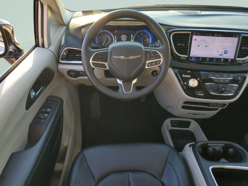 used 2024 Chrysler Pacifica car, priced at $19,369