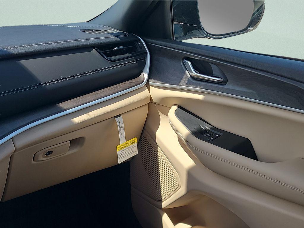 new 2026 Jeep Grand Cherokee L car, priced at $49,519