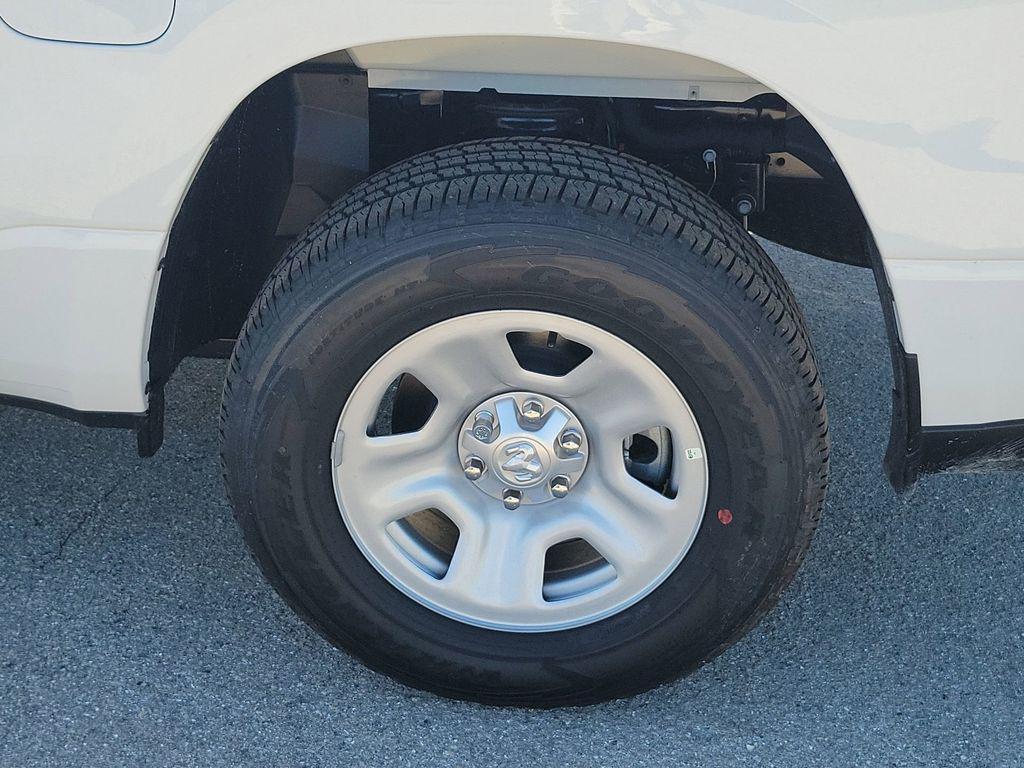 new 2025 Ram 1500 car, priced at $38,014