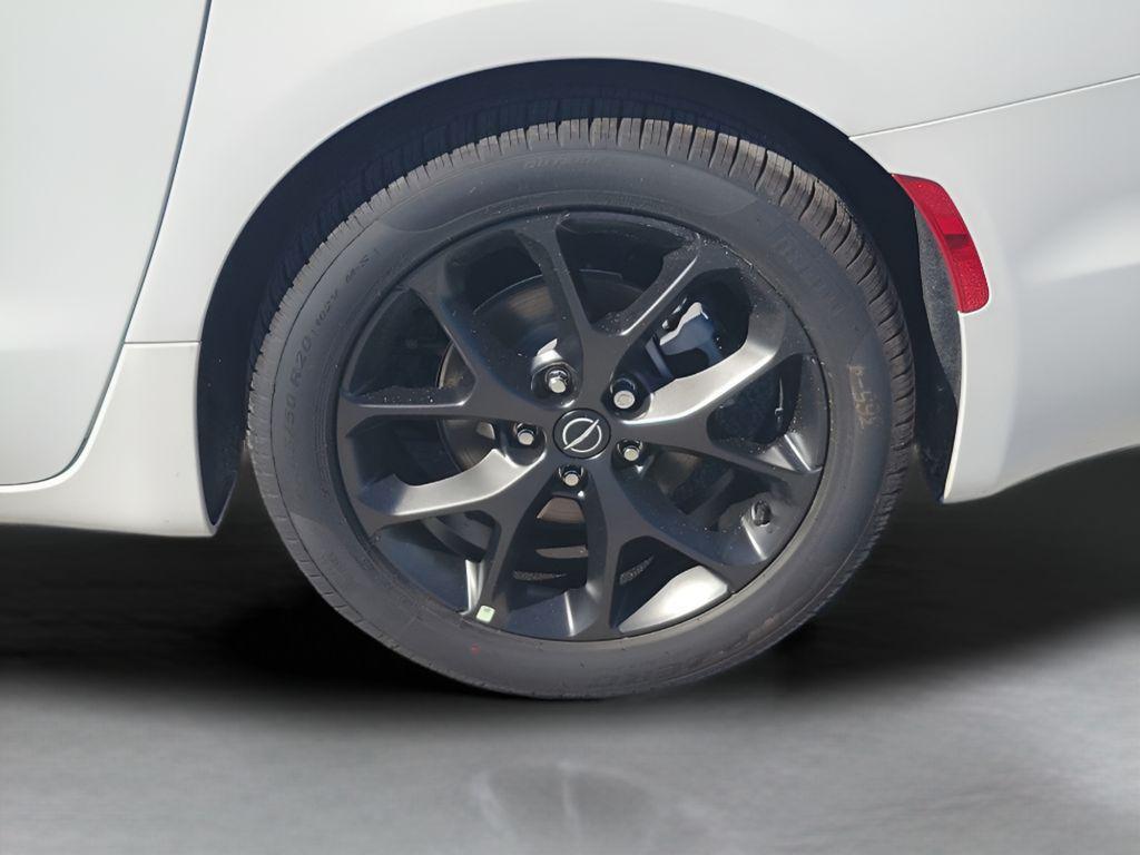 new 2026 Chrysler Pacifica car, priced at $45,479