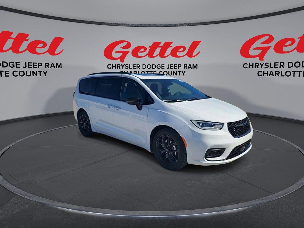 new 2026 Chrysler Pacifica car, priced at $47,683