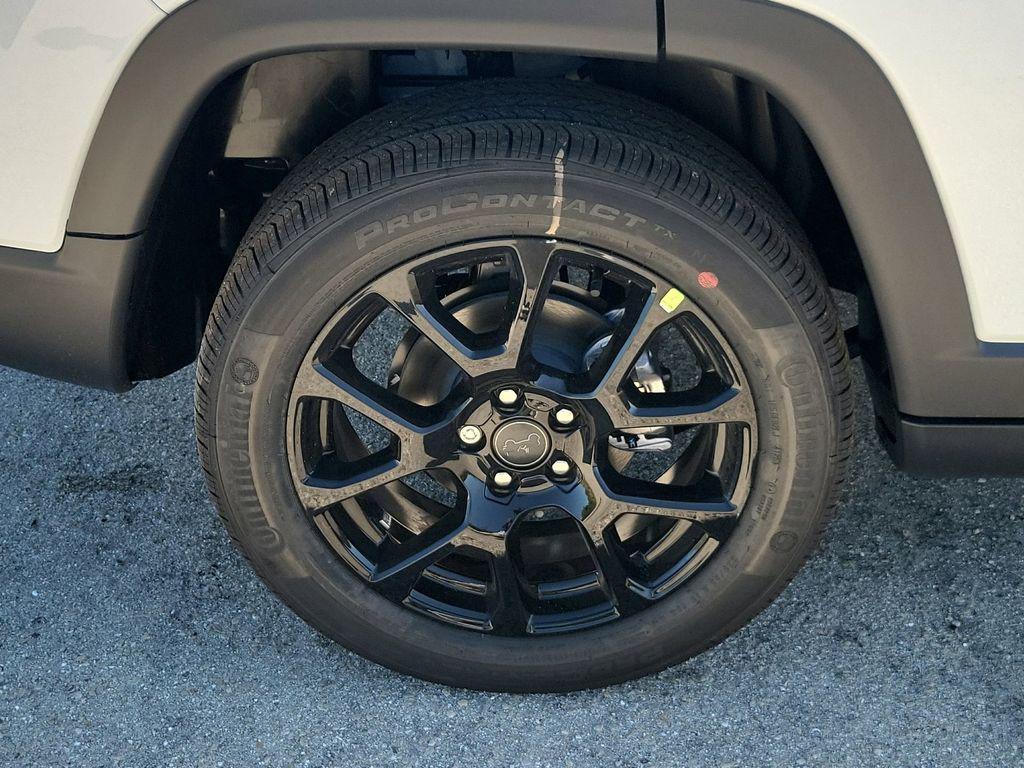 new 2026 Jeep Compass car, priced at $30,050