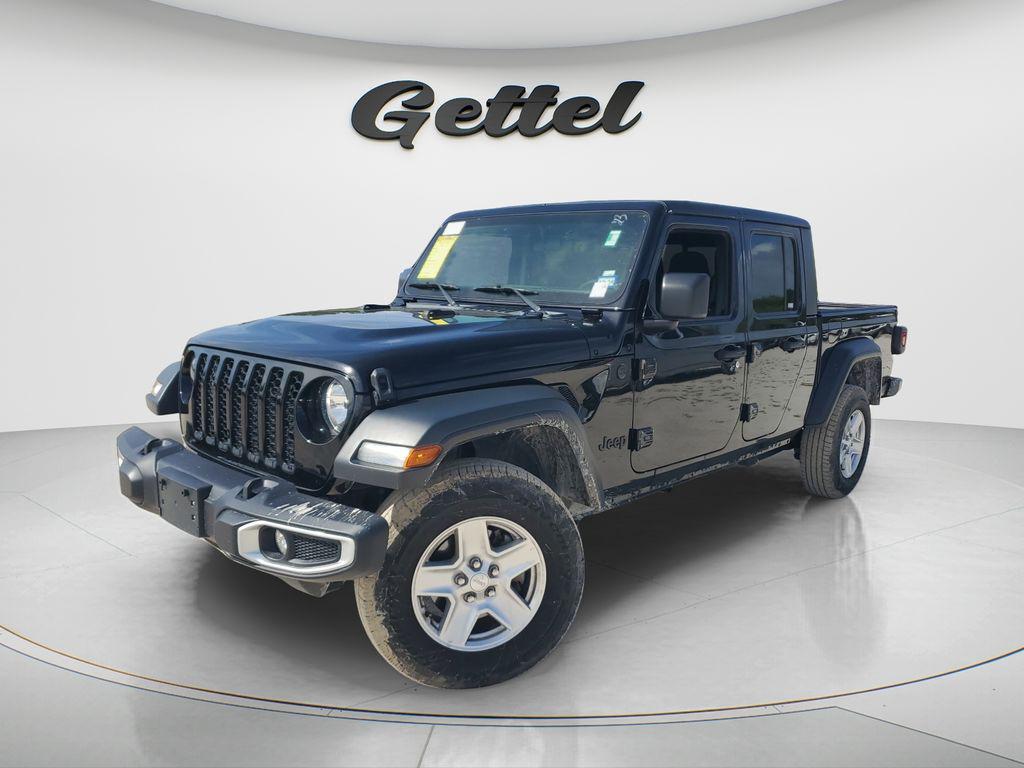 used 2023 Jeep Gladiator car, priced at $25,399