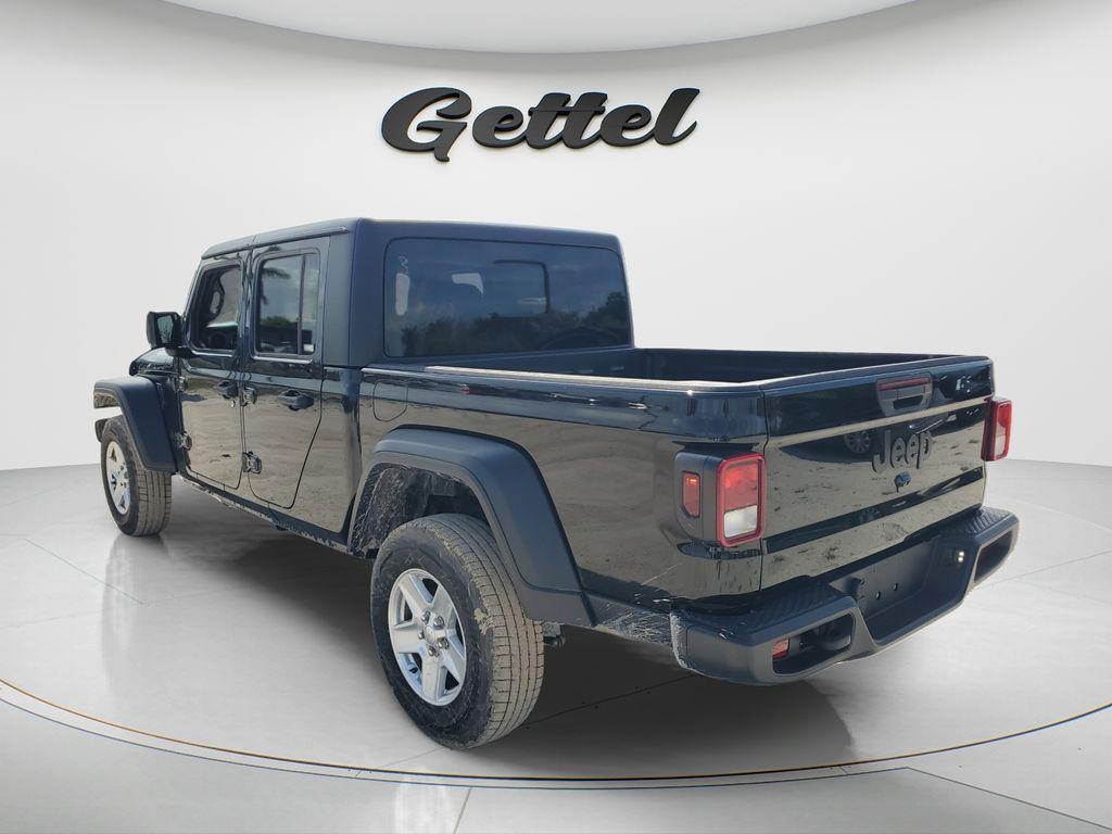 used 2023 Jeep Gladiator car, priced at $25,399