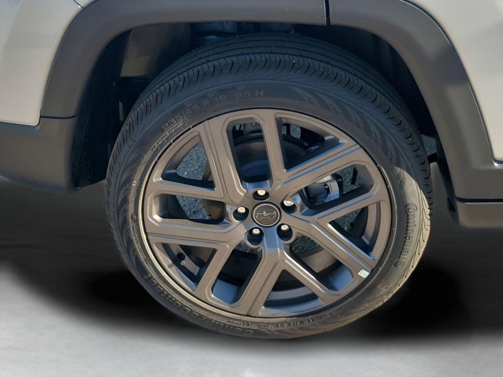 new 2026 Jeep Compass car, priced at $30,992