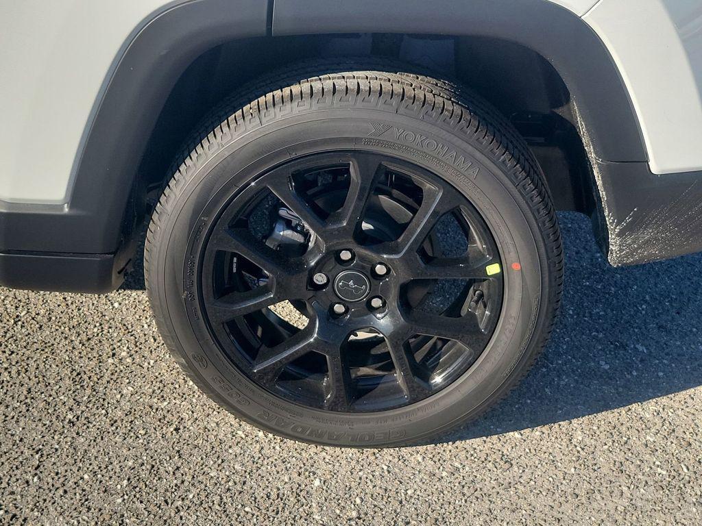 new 2026 Jeep Compass car, priced at $25,237