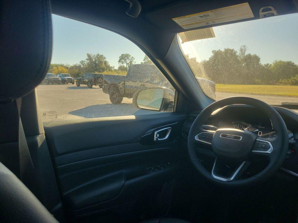 new 2026 Jeep Compass car, priced at $25,237