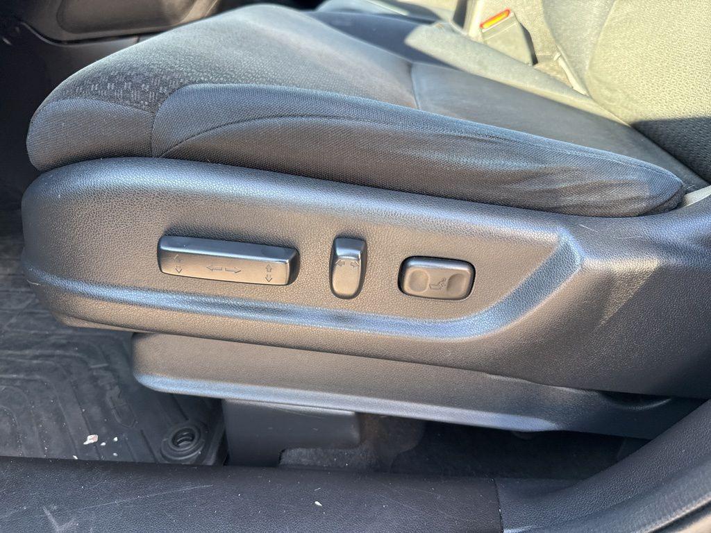 used 2015 Honda CR-V car, priced at $11,276