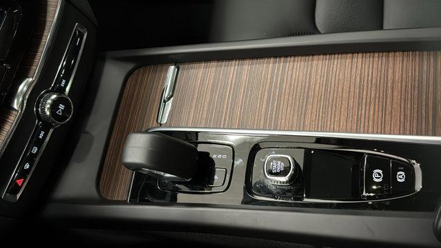 used 2023 Volvo XC60 car, priced at $31,700